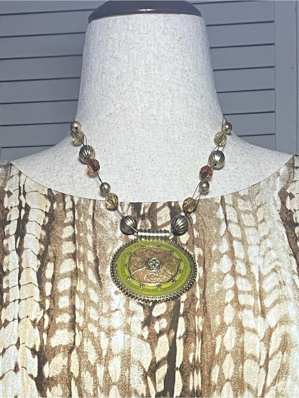 Unique - Picture 6 of 6